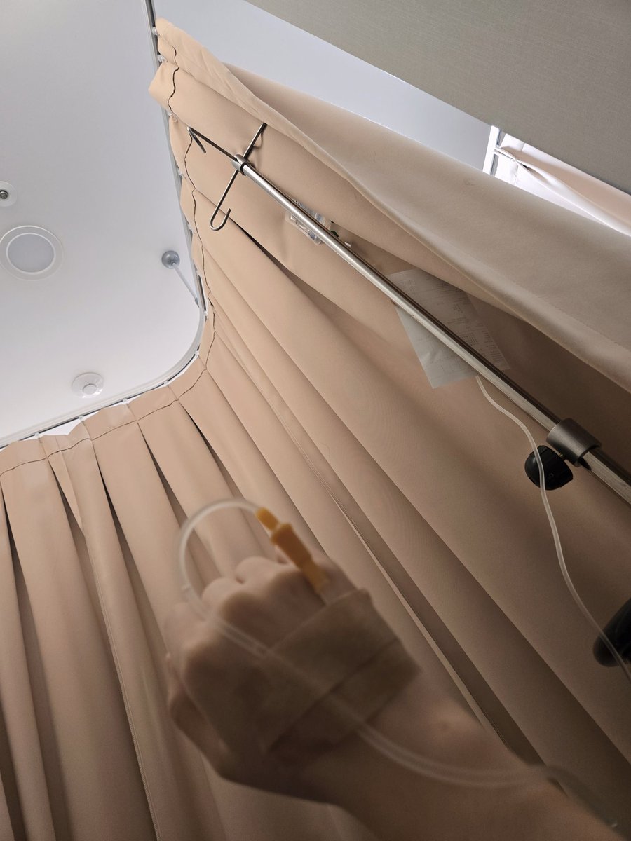 시 애 / シエ 🧁 tweet media