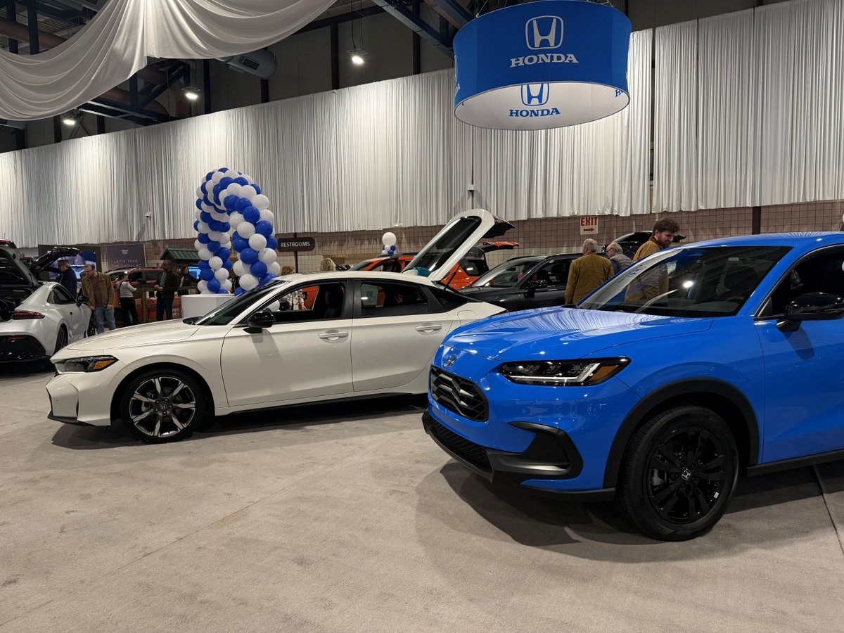 Rochester Auto Show tweet media