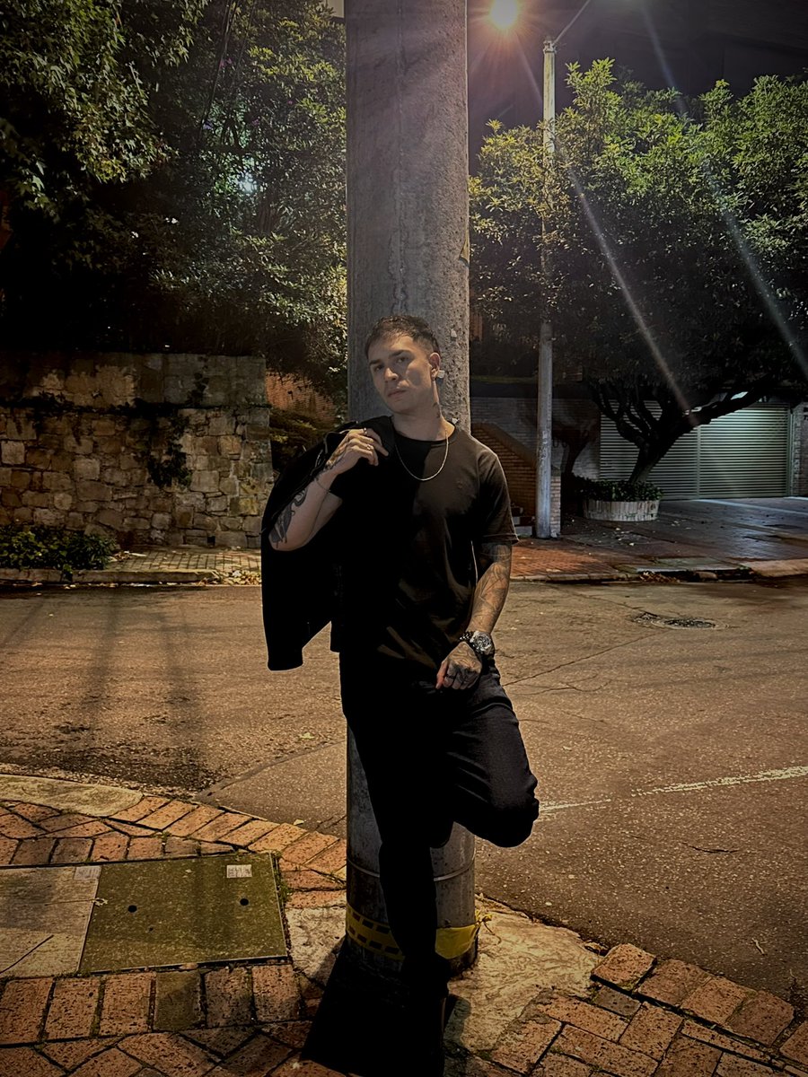 Nicolás 👀 tweet media