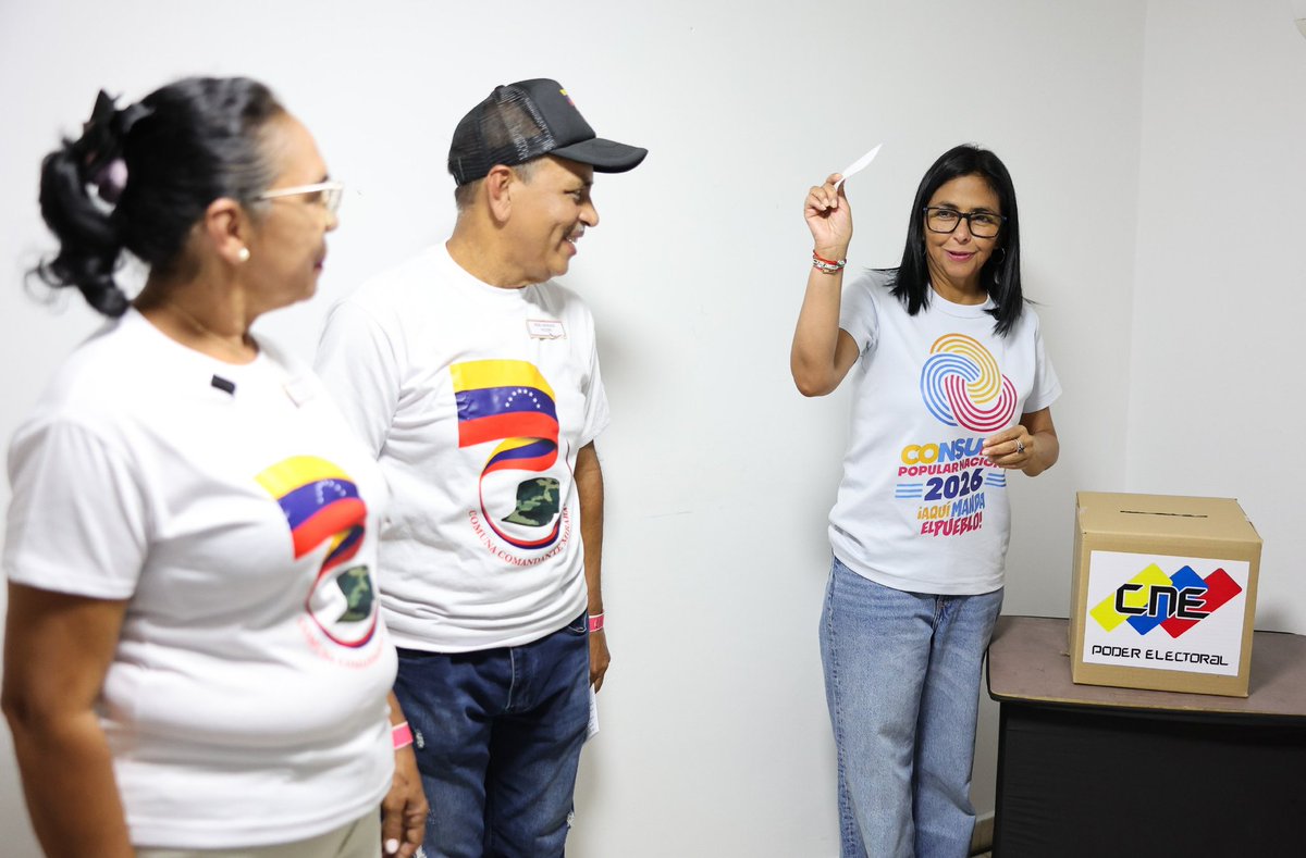 El 1 de marzo de 2026, Delcy Rodríguez anunció la activación de mil nuevos centros de votación para la Consulta Popular Nacional, a realizarse el 8 de marzo. La medida busca garantizar mayor participación y accesibilidad en la elección de proyectos comunales
#Venezuela #01Marzo
