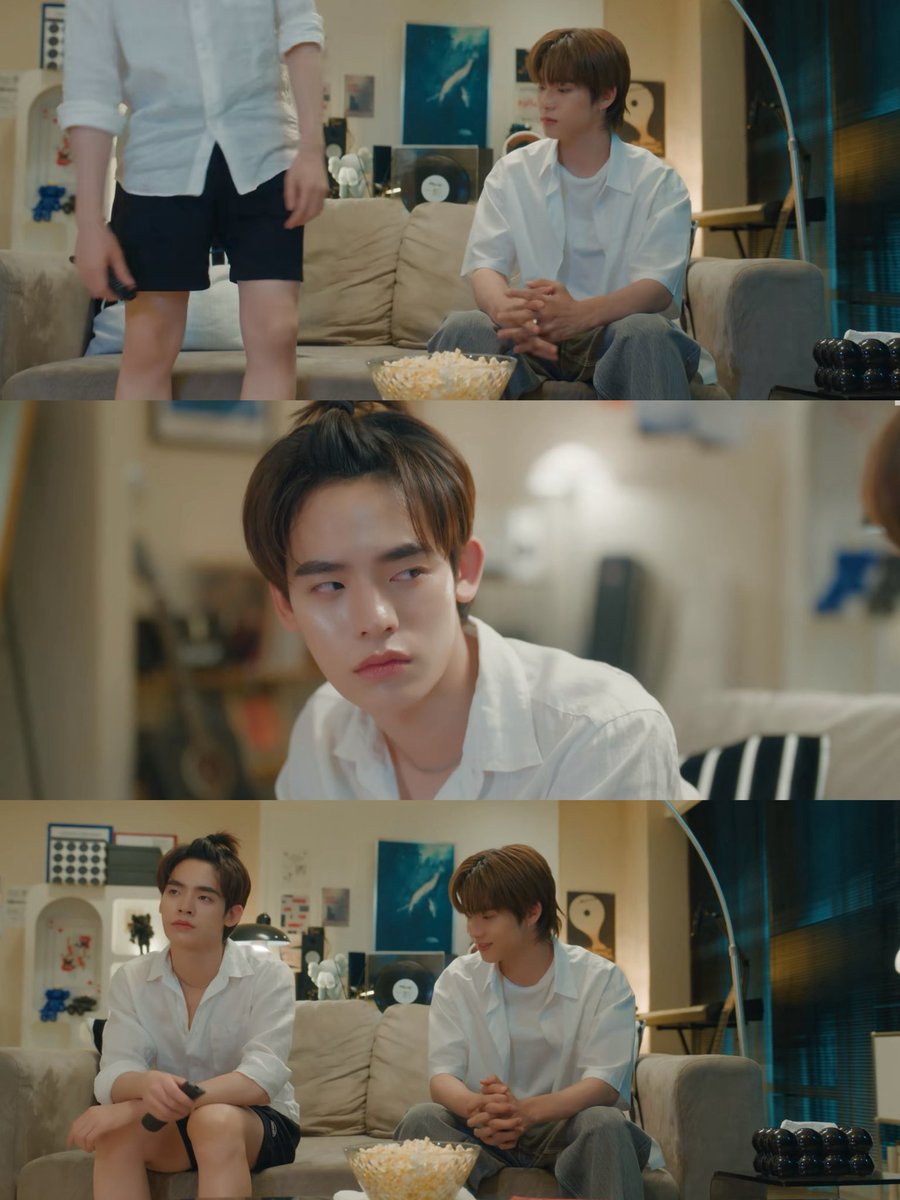 ตอนยังไม่หึงถีบด้วงเพราะเอาแต่มองขา
ตอนหึงแล้วใส่ขาสั้นเดินมาหาเลย อยากมองก็มอง

มันหมายความว่ายังไง ?-? ฉินใส่ขายาวตลอดด้วยซ้ำ ชุดนอนไม่เคยสั้นสักชุด 

DUANG WITH YOU EP5 
#ด้วงกับเธอEP5