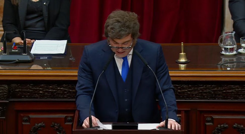 Un discurso repleto de mentiras y fantasía que ofende al pueblo argentino.

El ajuste no lo pagó “la casta”: lo pagaron los discapacitados, los jubilados, los trabajadores, las universidades y las PyMEs.

Hablar de moral como política de Estado mientras se recortan derechos y se