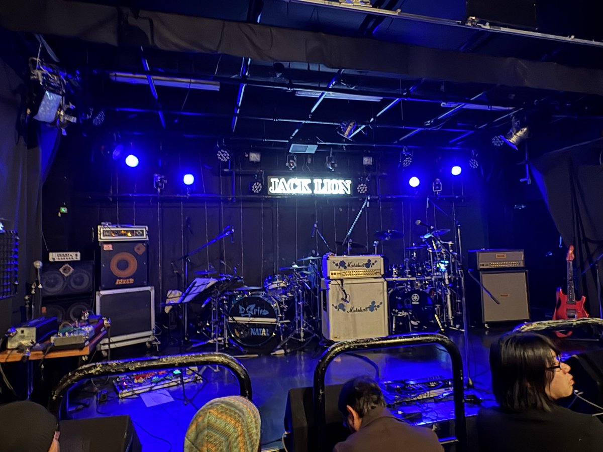 MetalHisoka's tweet photo. soLi, TONERICO, D_Driveの3マンのJumbo Jamboree Japanを楽しんで来ました🤘
実はD_Drive以外は初見😅
ISAO さんは神バンドや仮バンドで観てるけど😊
アットホームな箱でゴージャスなロックを楽しめて最高でした😍
#soLi
#TONERICO
#D_Drive https://t.co/gGzcTxrwSy