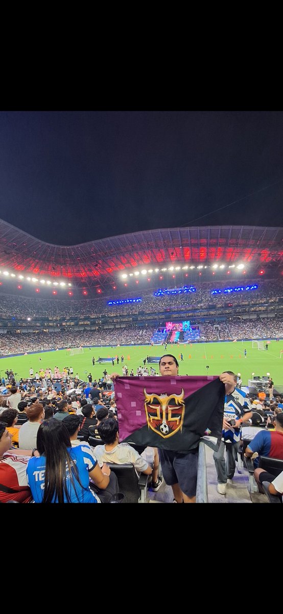 RichardGaytanR's tweet photo. @werevertumorro Yo werever, sigo todas las ligas y veo los partidos, y tambien soy de la banda del peluche, he estado en todas las finales de kings  que se han echo en mexico, hasta en el mundial que gano porcinos, viaje a estuve en el Azteca, en monterrey, Toluca, veracruz, y el Harp Helu. https://t.co/6l17GFPG0n