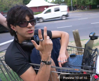 Centu (@centutuit) on Twitter photo 