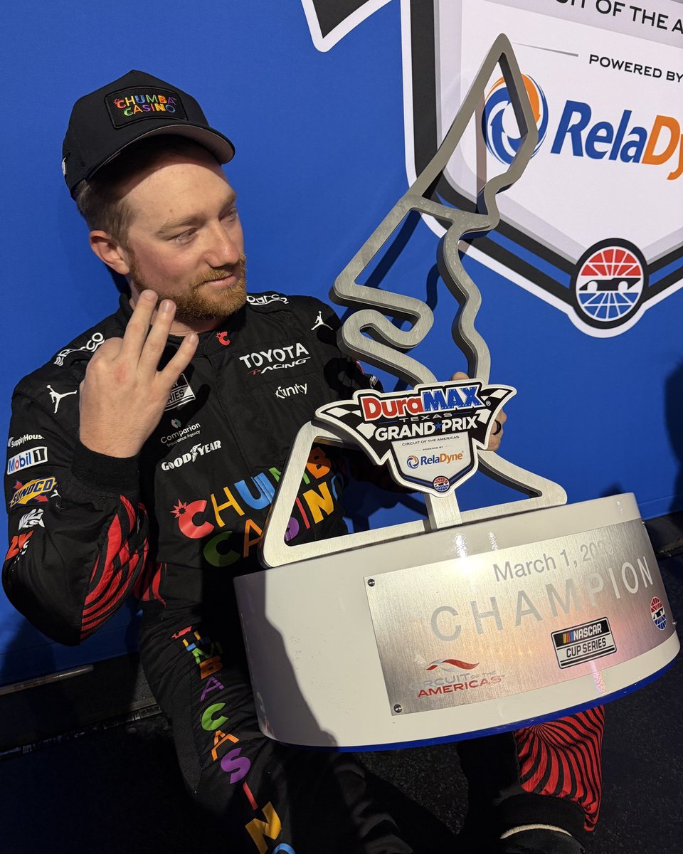 Nice Kicks tweet media