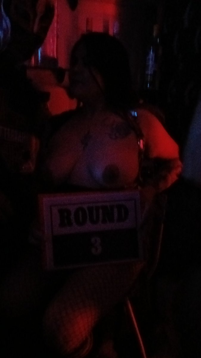 Apolo y Afrodita tweet media