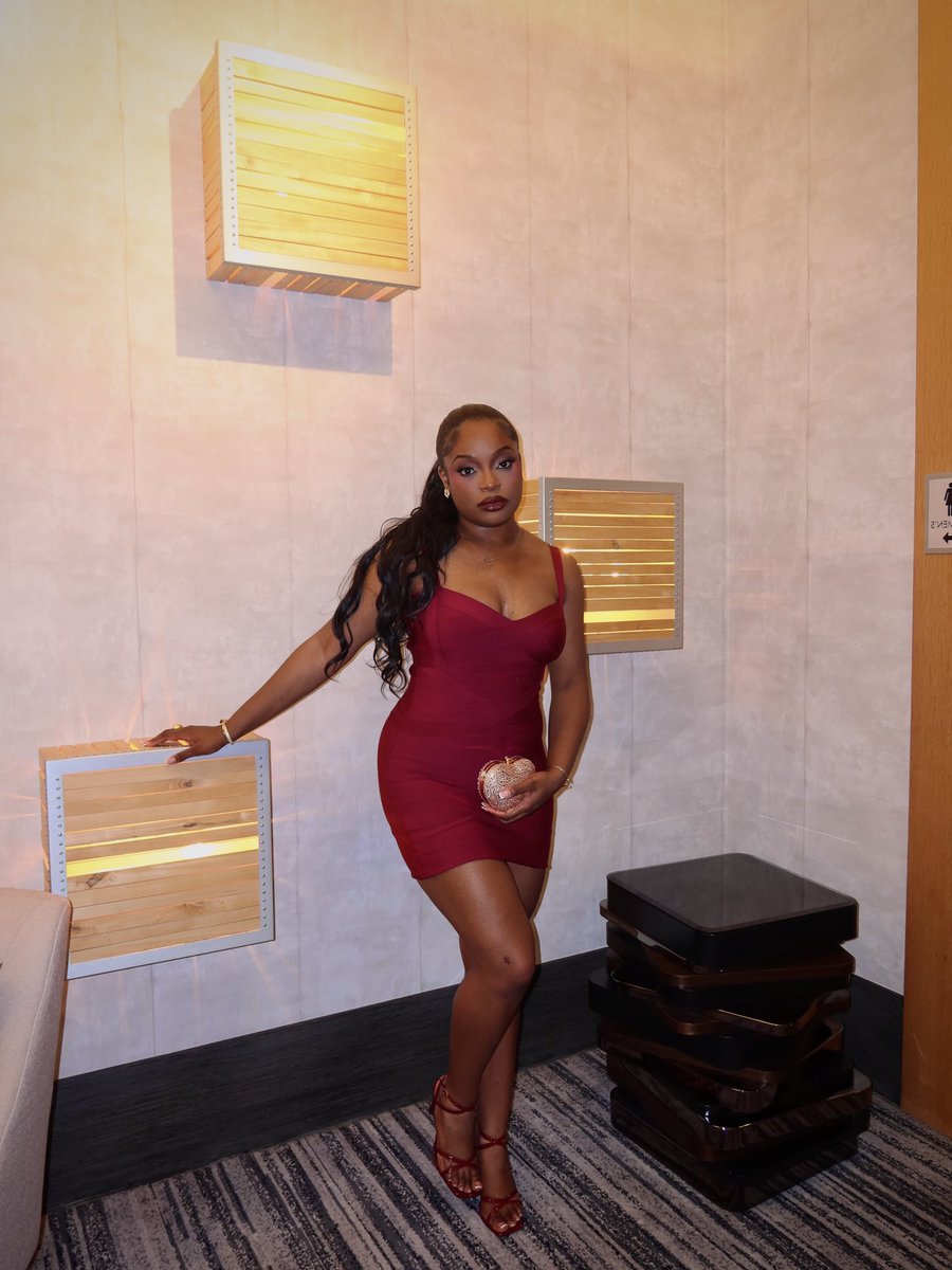 oluwatobi monique ✨ tweet media