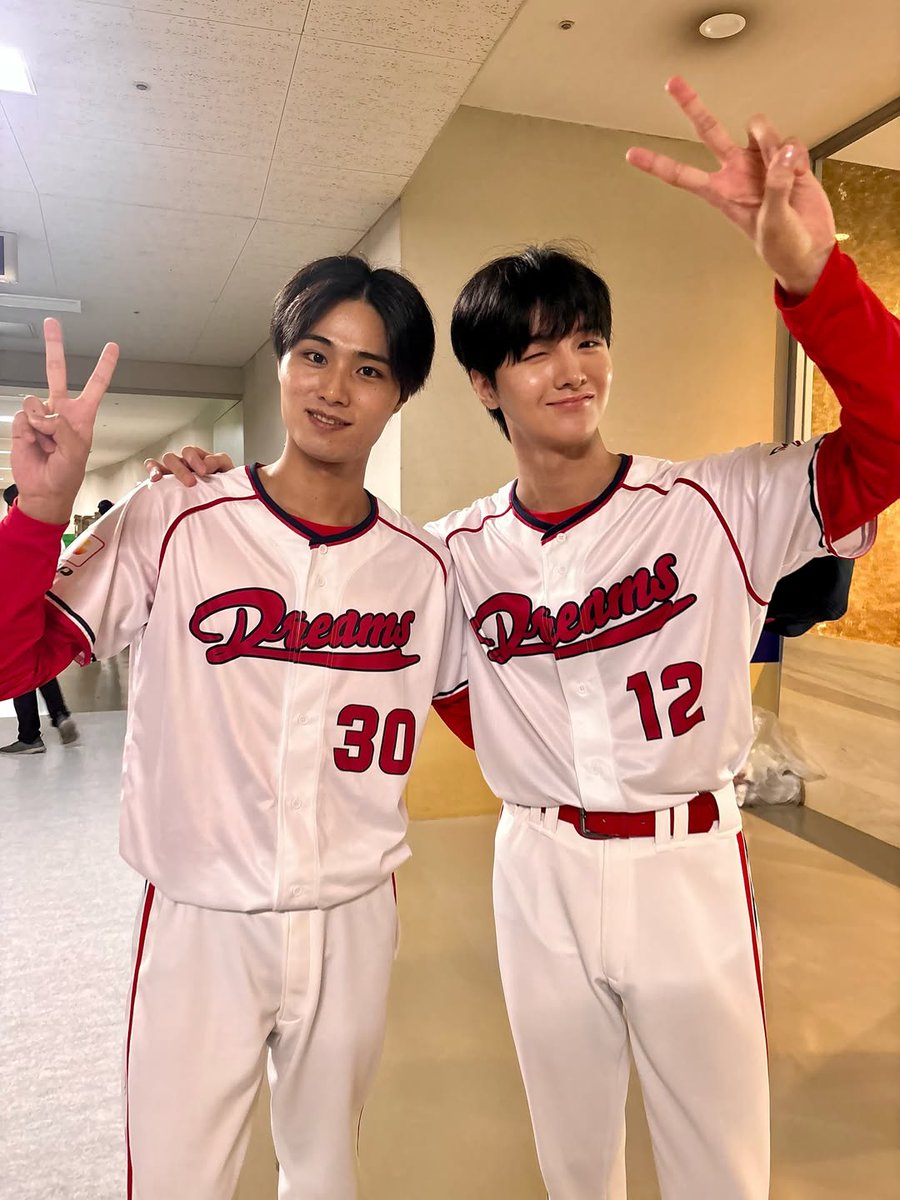 260302 y_ryutaro and haruhi_01_17 nim instagram post with 🐬

🔗 instagram.com/p/DVOiMvqEy2s/
🔗 instagram.com/p/DVV6BxUE_PW/

#CHAJUNHO #DRIPPIN #차준호 #드리핀