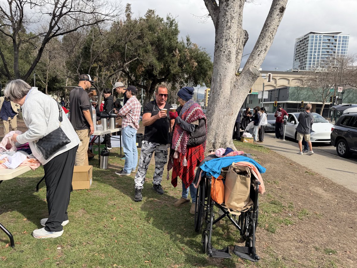 mercy_mobile's tweet photo. Awesome give back at St James Park https://t.co/K3PTOjNW74