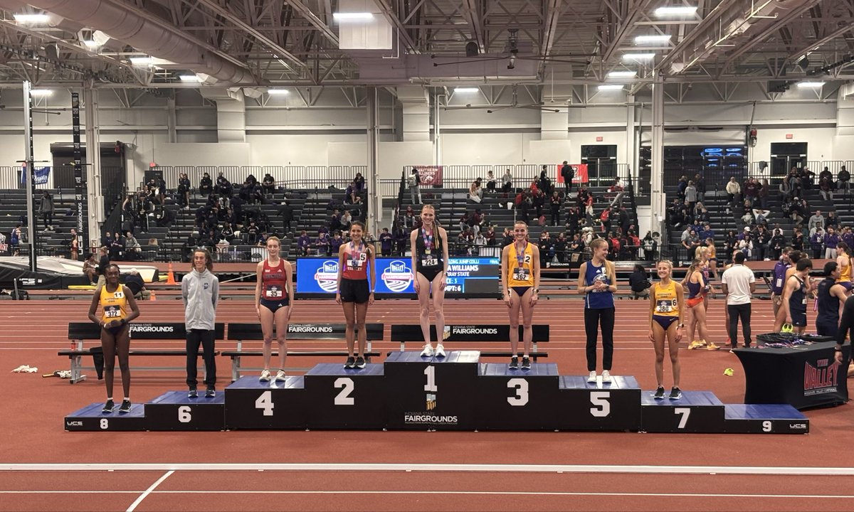 danburak27's tweet photo. MVC Indoor Championships
Fall Creek Pavilion 
Indianapolis, IN

Women’s 5000m 

Brittney Finishes In 6th Place! https://t.co/0OdYVIh17a