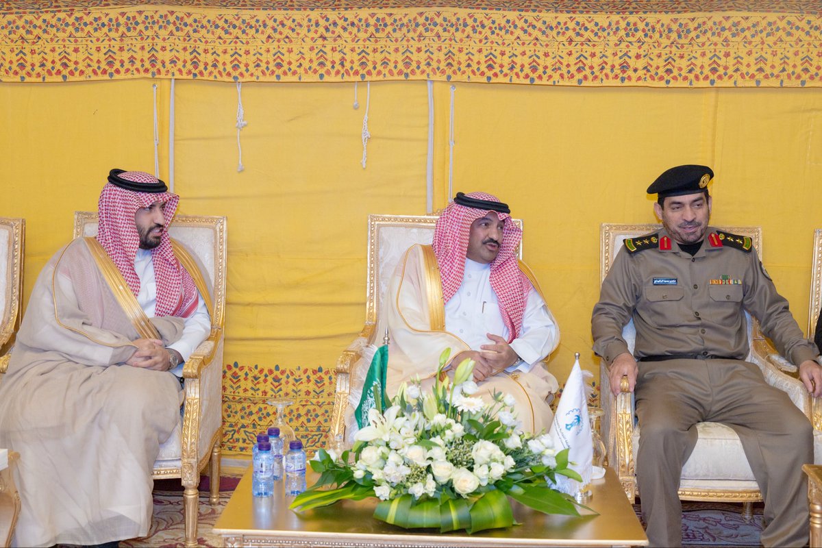 غرفة المجمعة tweet media