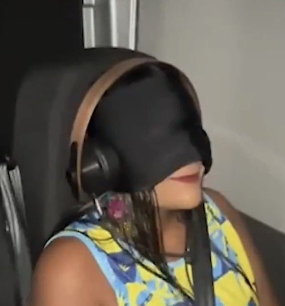 ai já dá um desânimo de ver o #bbb26 hoje com esse paredão falso flopado e ainda vai começar depois das 23:00 em pleno domingo