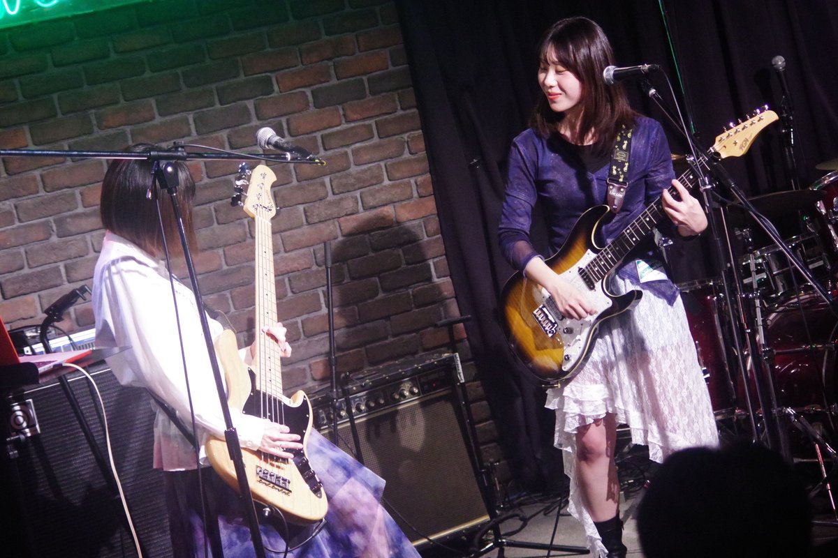 Prismicsの結成についてすんごく簡単に書きました✍🏻

note.com/kaede_5strings…