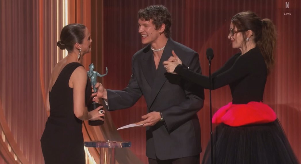 weltonsrichmond's tweet image. connor storrie handing the award to keri russell this was made for me