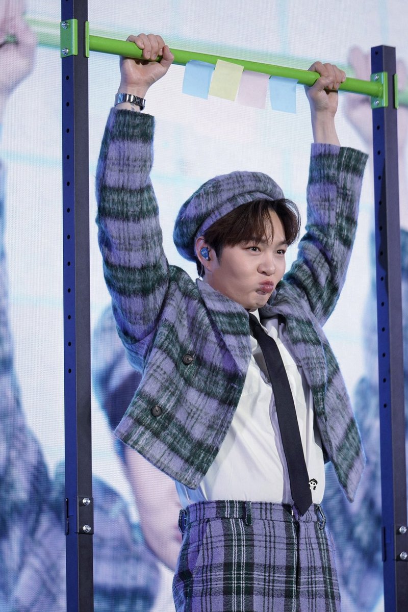 260228 HAPPY SUB’S DAY 
[#CheckMate] DAY2

‘자! 심기일전해서 나머지 포스트잇도 다 뜯어버리자’ 라고 생각하는 저 입쭐!