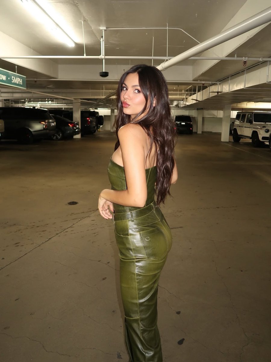 Victoria Justice tweet media