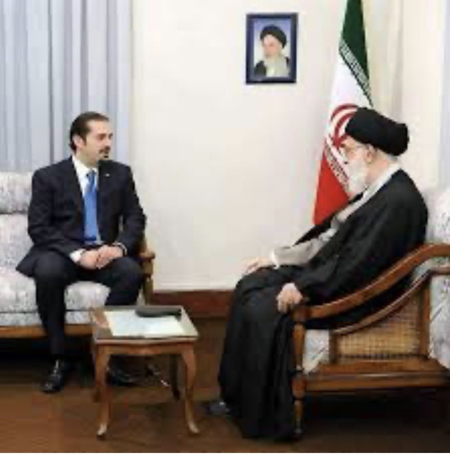 في لقاء سعد الحريري مع السيد علي خامنئي في طهران عام 2010 عندما كان الحريري رئيسًا للحكومة اللبنانية
قبل اللقاء، كان الحريري ينوي طرح موضوع سلاح حزب الله مع المرشد الإيراني.
عندما دخل الاجتماع مع الوفد اللبناني، فاجأ خامنئي الحاضرين بسؤال عن رواية أحدب نوتردام للكاتب فيكتور هوغو.