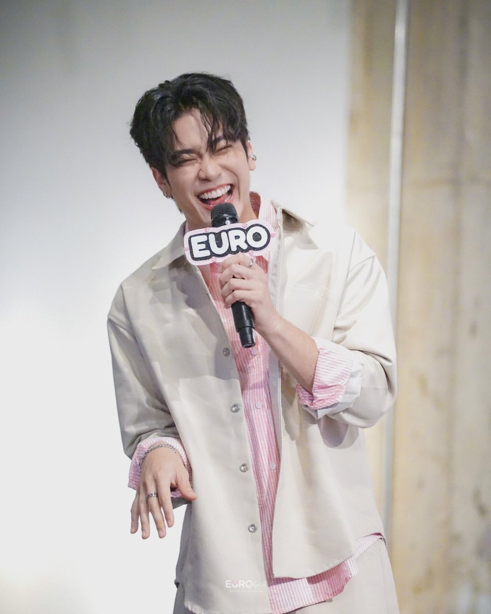 𝐄𝐮𝐫𝐨𝐲𝐬𝐰 𝐎𝐟𝐟𝐢𝐜𝐢𝐚𝐥 ◡̈ tweet media