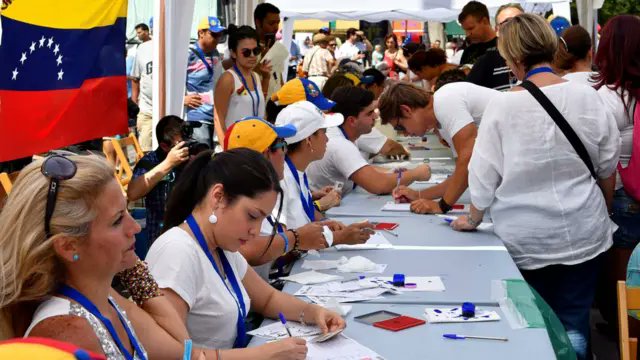 Nelsonjtplay's tweet photo. La presidenta encargada, Delcy Rodríguez, anunció un incentivo clave para la juventud. Los diez circuitos comunales con mayor participación este domingo ocho de marzo recibirán financiamiento directo para sus proyectos #venezuela #juventudvenezolana #delcyrodriguez https://t.co/8g05M9jyFt