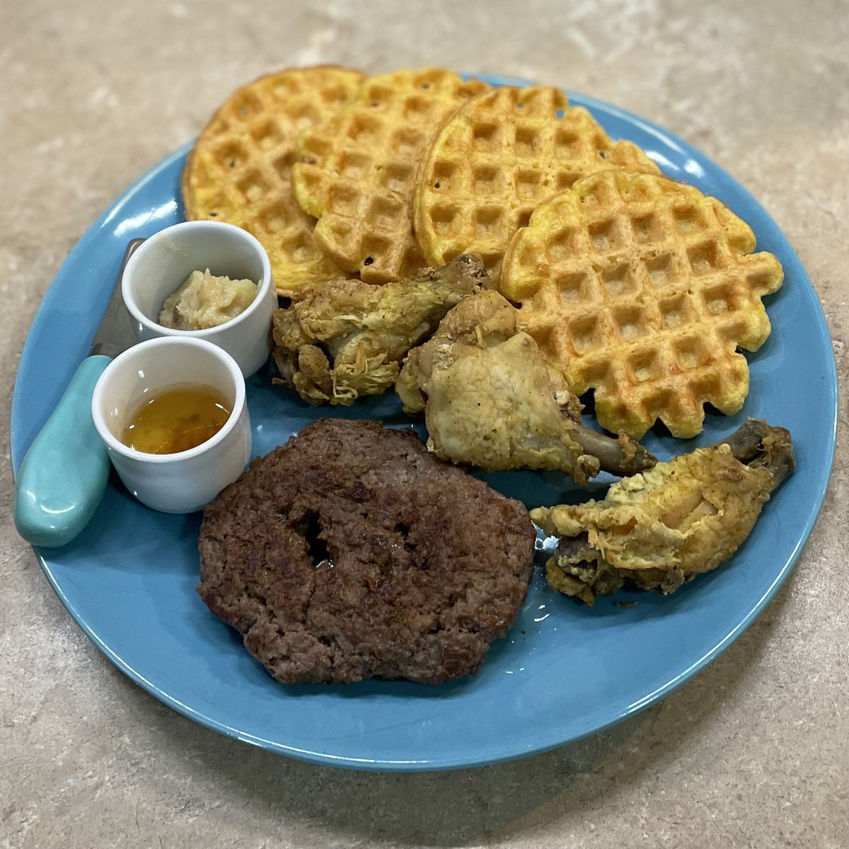 CarnivoreFriend's tweet image. What I ate today:

My first meal wasn’t until lunch today. After church I came home and fixed a burger patty, 4 eggy waffles, and had a few cold leftover wings from last night.

For dinner a had a little bowl of corned beef brisket. So good! 

#Carnivore #CarnivoreDiet #Keto