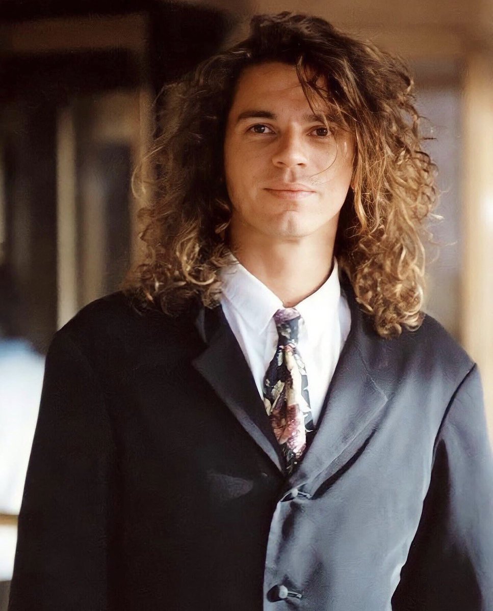 thinkhutch's tweet photo. Michael photographed by Gallery Caroline.

📸 : Gallery Caroline
#michaelhutchence #inxs https://t.co/ZfdwpNihBj