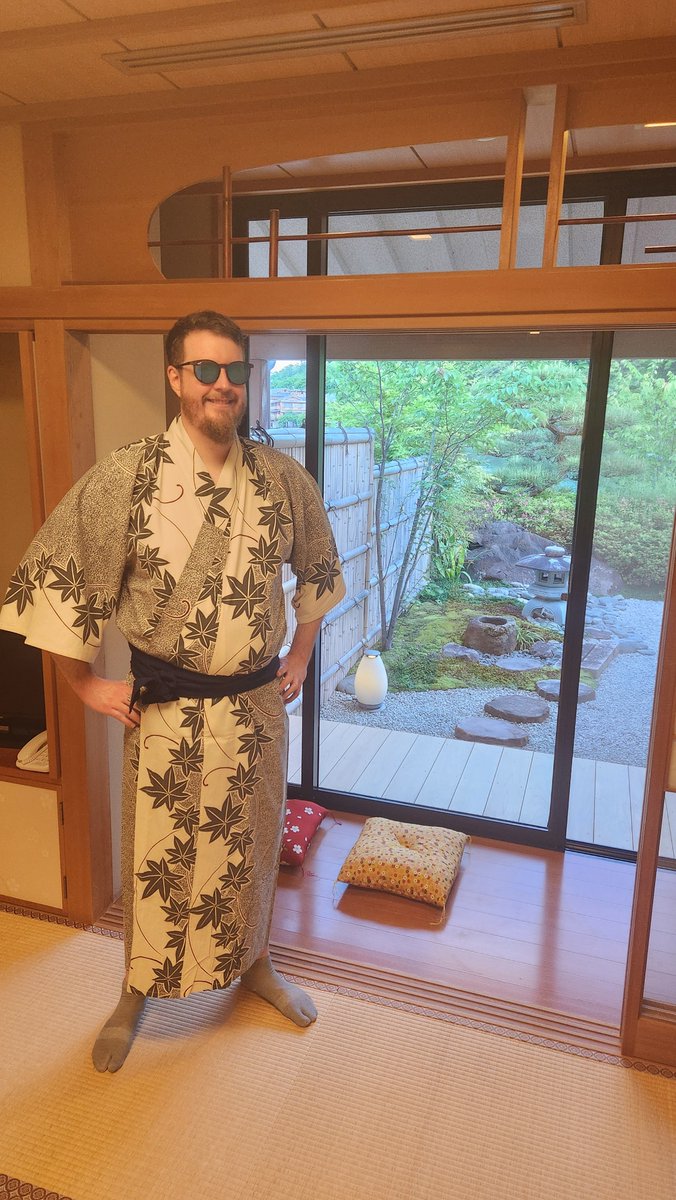 Huggbees tweet media