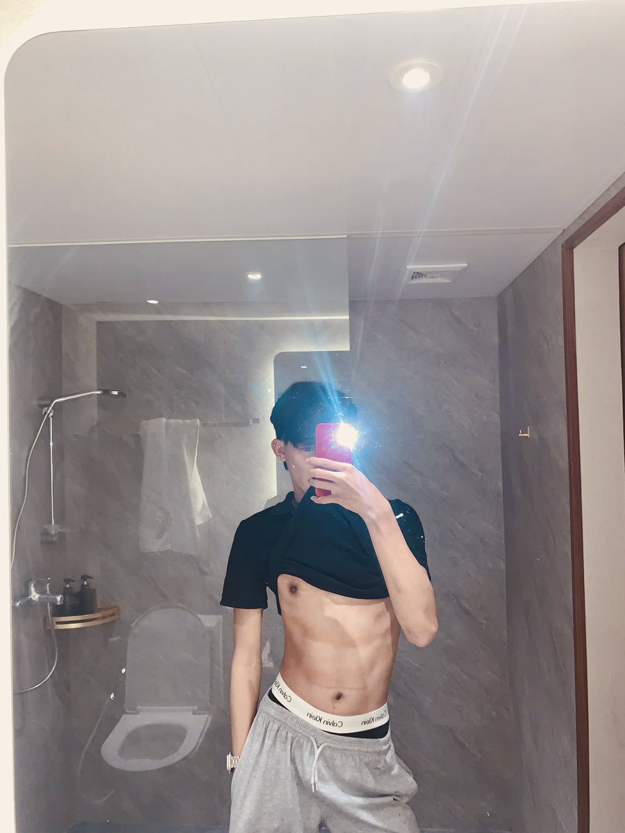 Rynara 🧟 tweet media