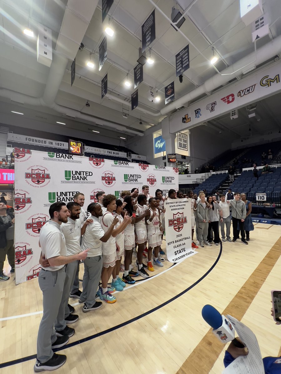 DCSAASports's tweet photo. FINAL
(1) @SJCBoysHoops defeats (2) Sidwell Friends 63–46 to win the Class AA Boys State Championship.
A strong second-half performance secures the title and caps off Championship Sunday at the Smith Center.
#DCSAA #ClassAA #BoysBasketball #StateChampionship https://t.co/nOlA4kCyMJ