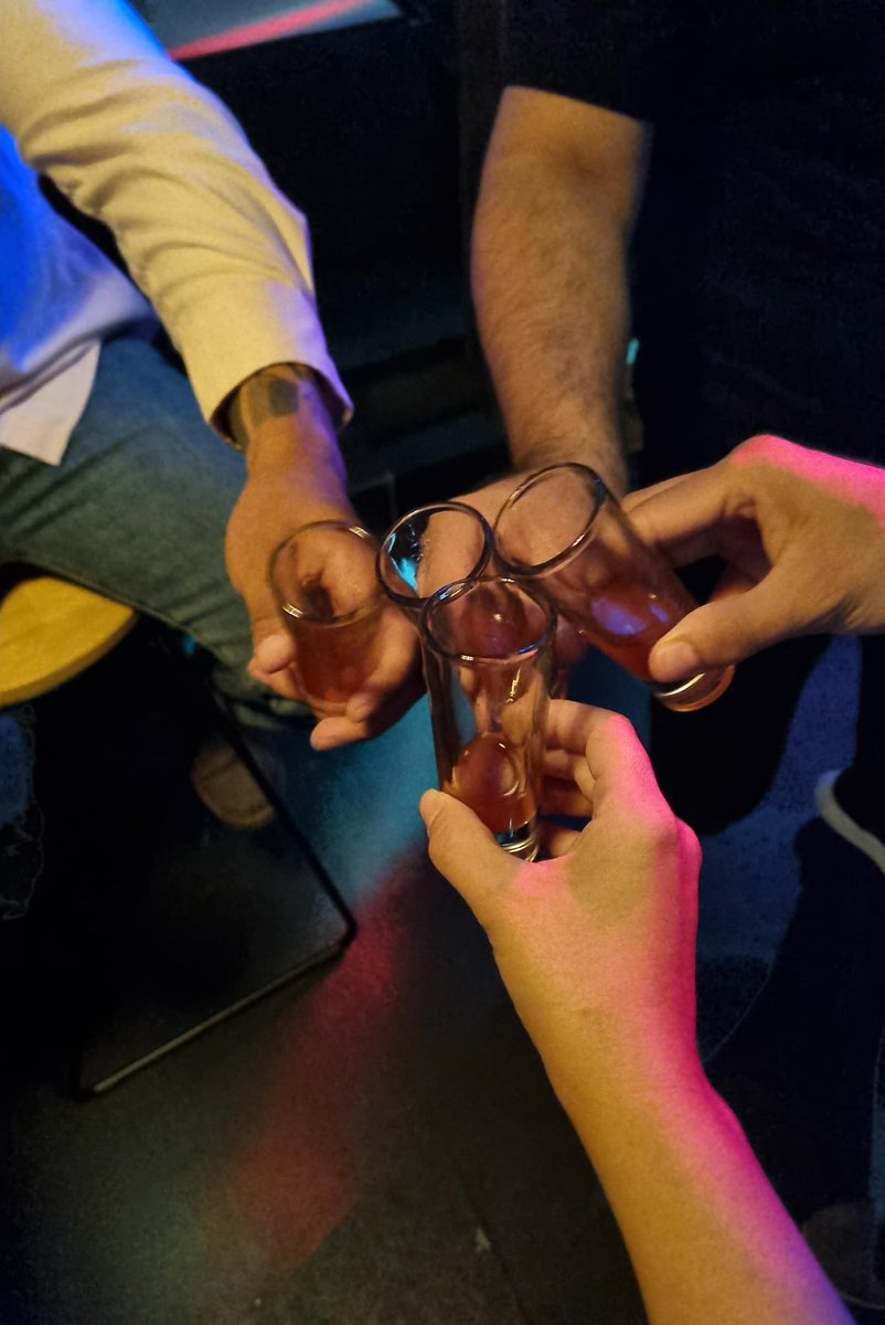 Rey27Mil's tweet photo. El viernes festejé mi cumple en Lux y que rico la pasé. Gracias por los detalles, los bailes y mi rico regalo 🤤🤤 
Excelente evento, con los mejores anfitriones @GabyandLuis2 nos vemos en el siguiente. https://t.co/hEcEWKQfdU