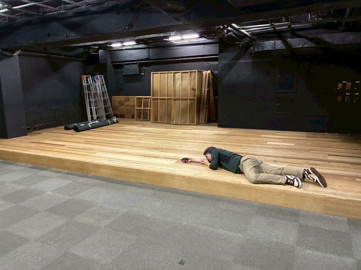 9-States
アイロニーの丘 RE：RE
無事全公演終了いたしました

9-States3度目の再演
作演中村太陽の意欲作
夜間学校という設定
その先生役
その他
沢山の刺激に支えられて
貴重な時間を過ごすことが
出来ました

そして見届けていただいたお客様
本当にありがとうございました

＃アイロニーの丘