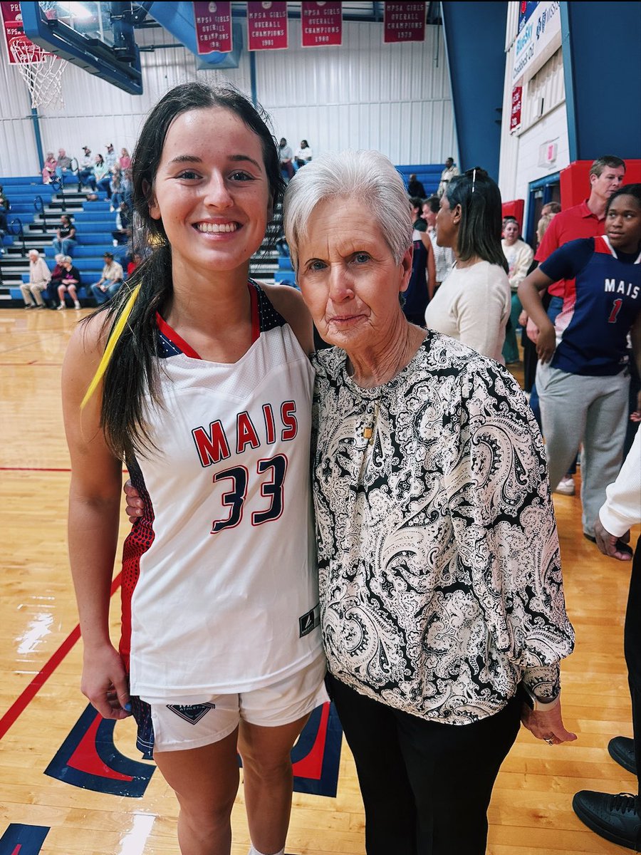 Zoe Alford tweet media