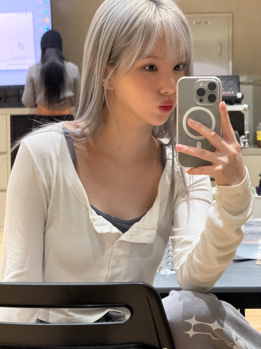 𝔖ǝaso͞n 𝑜𝑓 𝐌o͞chis tweet media