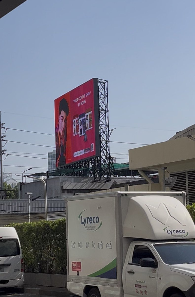 เช้านี้เจอใครน๊าาาาา ถ่ายเกือบไม่ทันนนน✨

#NescafeDolceGusto
#Fourthnattawat #โฟร์ทณัฐวรรธน์