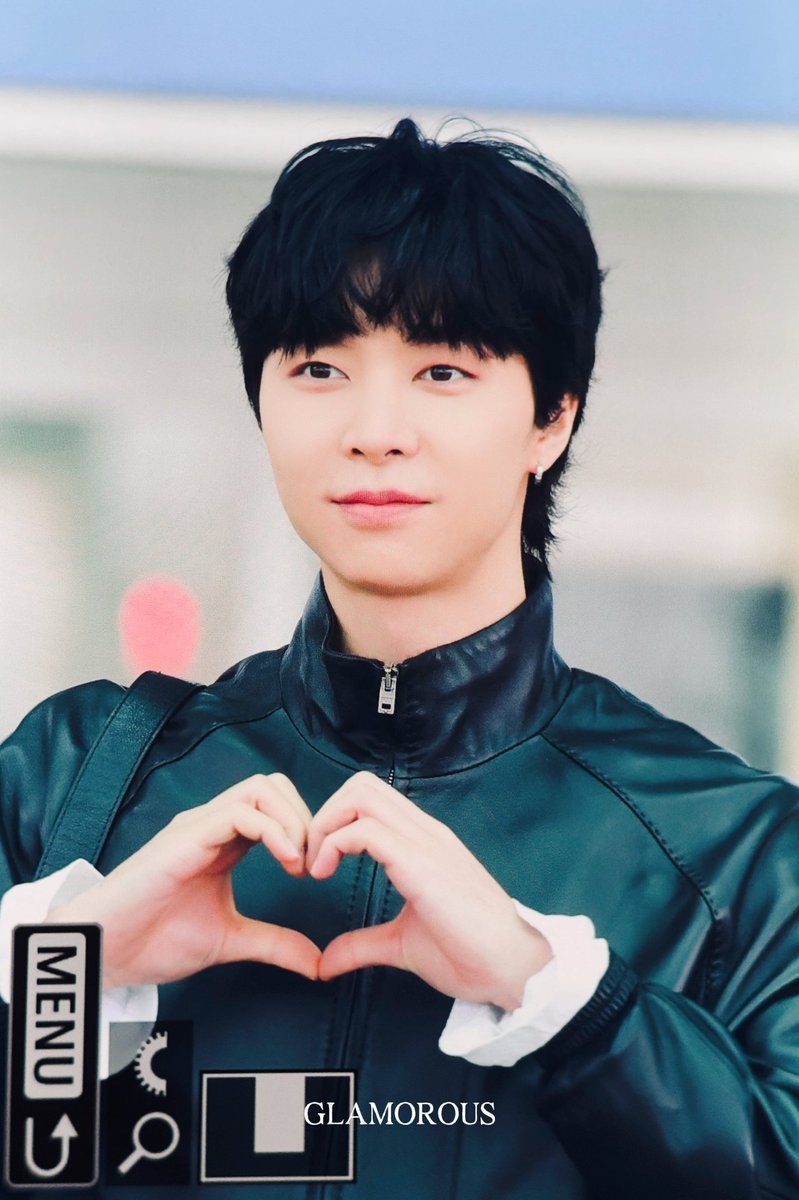 GLAMOROUS tweet media