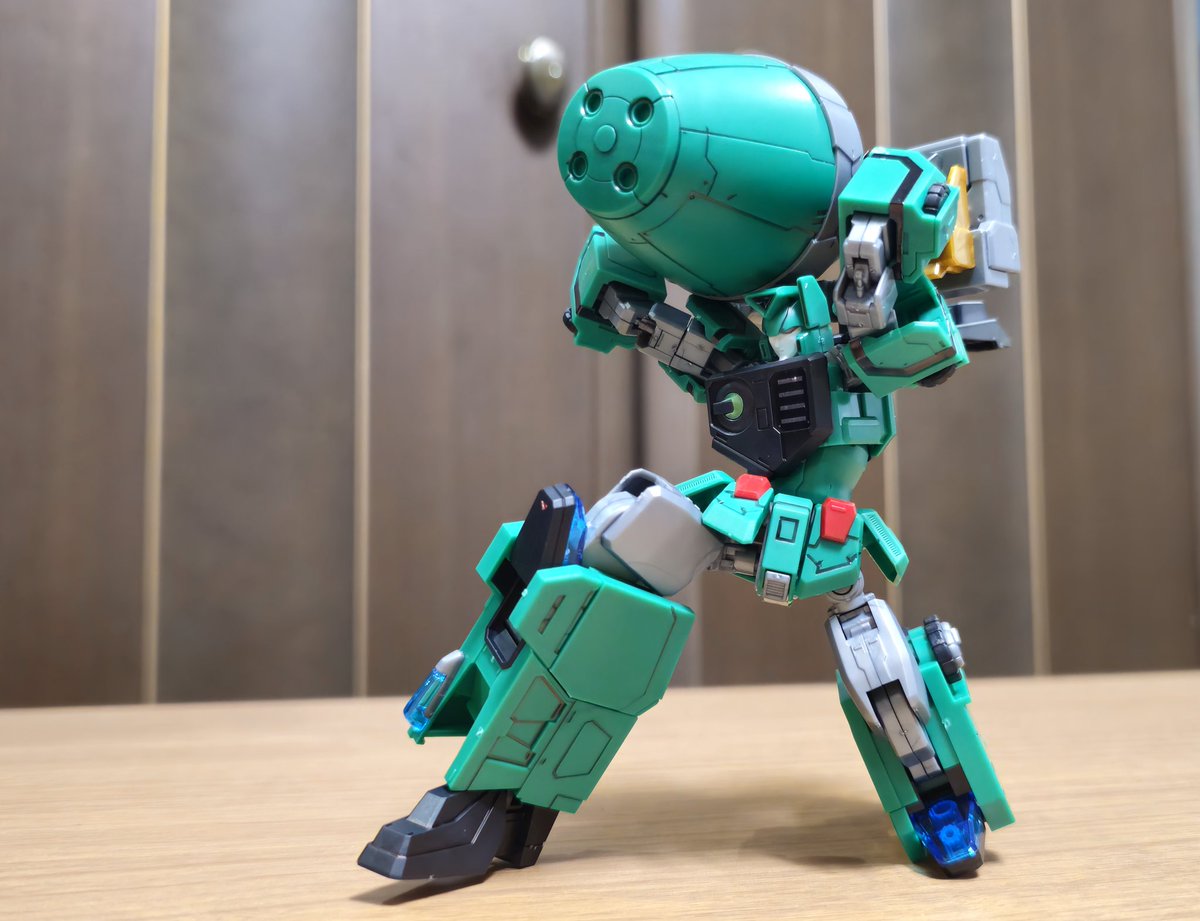 darrkame's tweet photo. HG 撃龍神製作中🌀⚡風龍から作ってるけど、可動域もよくポーズもよく決まる。差し替え変形だけどバランスも良くてかっこいい
#撃龍神 https://t.co/f1q6wLq0RC