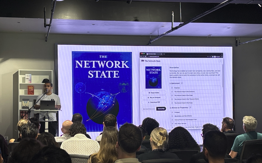 marianne tweet media