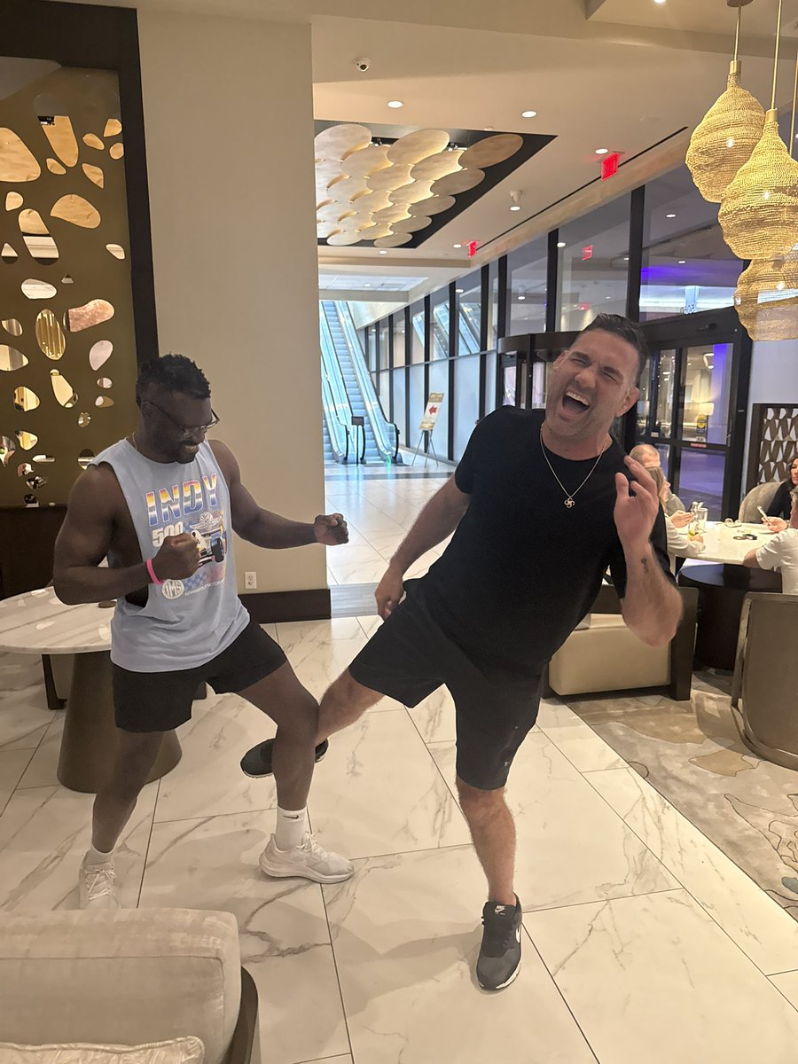 U R I A H    H A L L tweet media