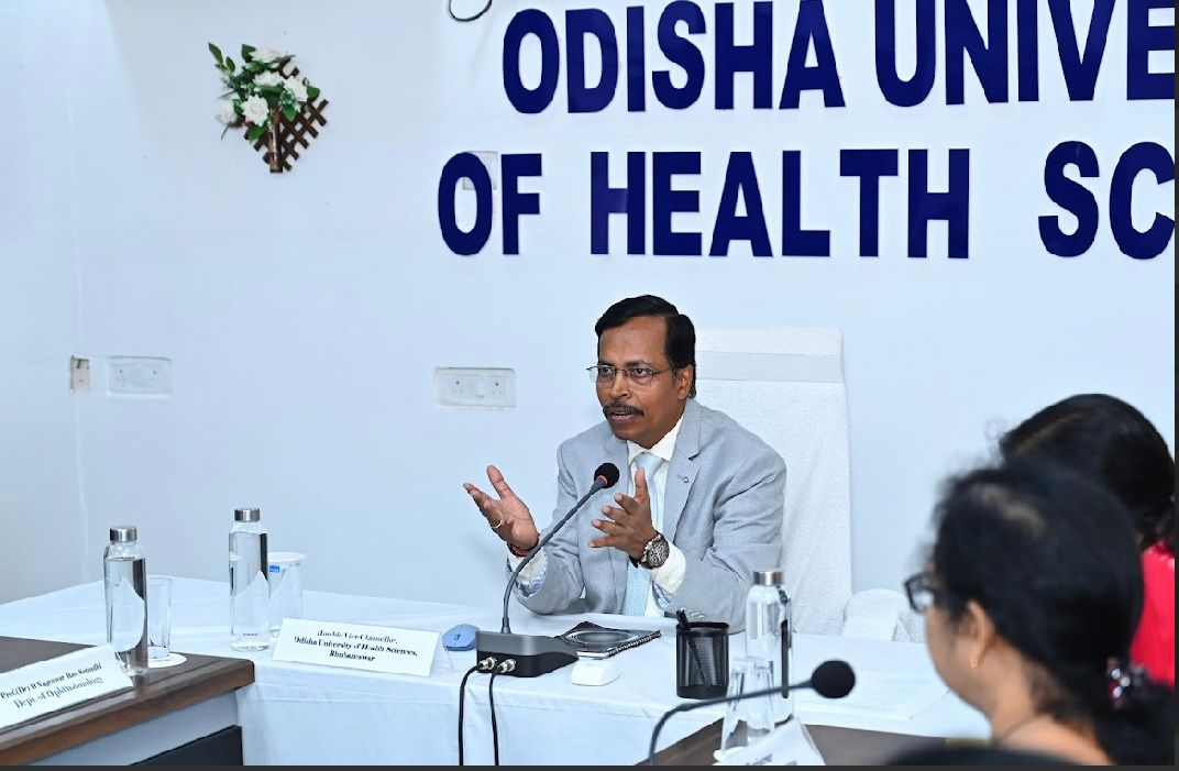 OUHS_BBSR's tweet photo. On 27.02.2026, Odisha University of Health Sciences felicitated the Top 10 MBBS and Top 3 BDS students. The ceremony, led by Vice Chancellor Prof. (Dr.) Manash Ranjan Sahoo, also included the installation of Professors Emeritus for 2026. https://t.co/E42KDOCHd0