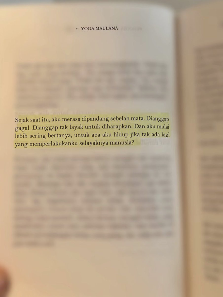 trippymoonn's tweet photo. -Pendosa yang merindukan Tuhan. https://t.co/HqyassYZwJ