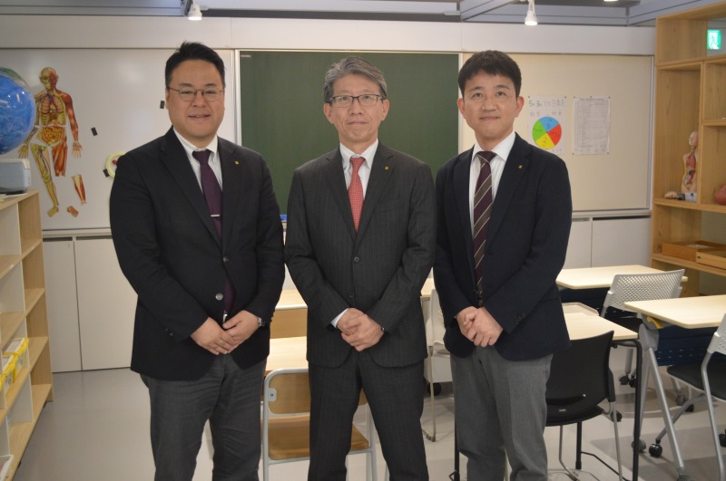 newstokyo's tweet photo. 【最新号記事ウェブでも読めます】 

#社会に貢献するために 

#内田洋行 @UchidaYoko 

1人1台端末時代を支援する学習eポータル
学ぶだけでなく心身ケアや端末管理も
https://t.co/7gmOyNMjGh

定期購読申し込みはこちらから  https://t.co/qzJvvASlb6 https://t.co/qiIEN3YeX9