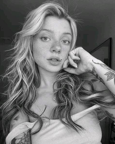 01Rchhhll's tweet photo. What will you like to do with me https://t.co/RJUlPQnu1h