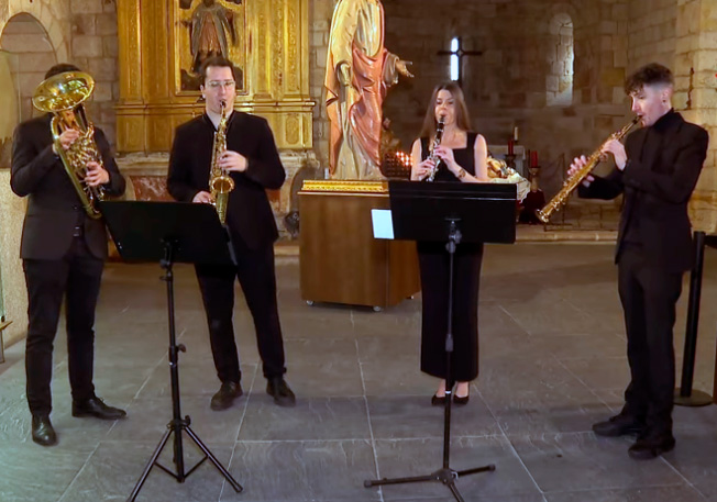 Luz y Vida estrenará el próximo Sábado de Pasión «Perpetua», la última composición de David Rivas 
<a href="/luzyvidazamora/">Nuestro Señor Jesús Luz y Vida</a> 
zamora3punto0.com/luz-y-vida-est…