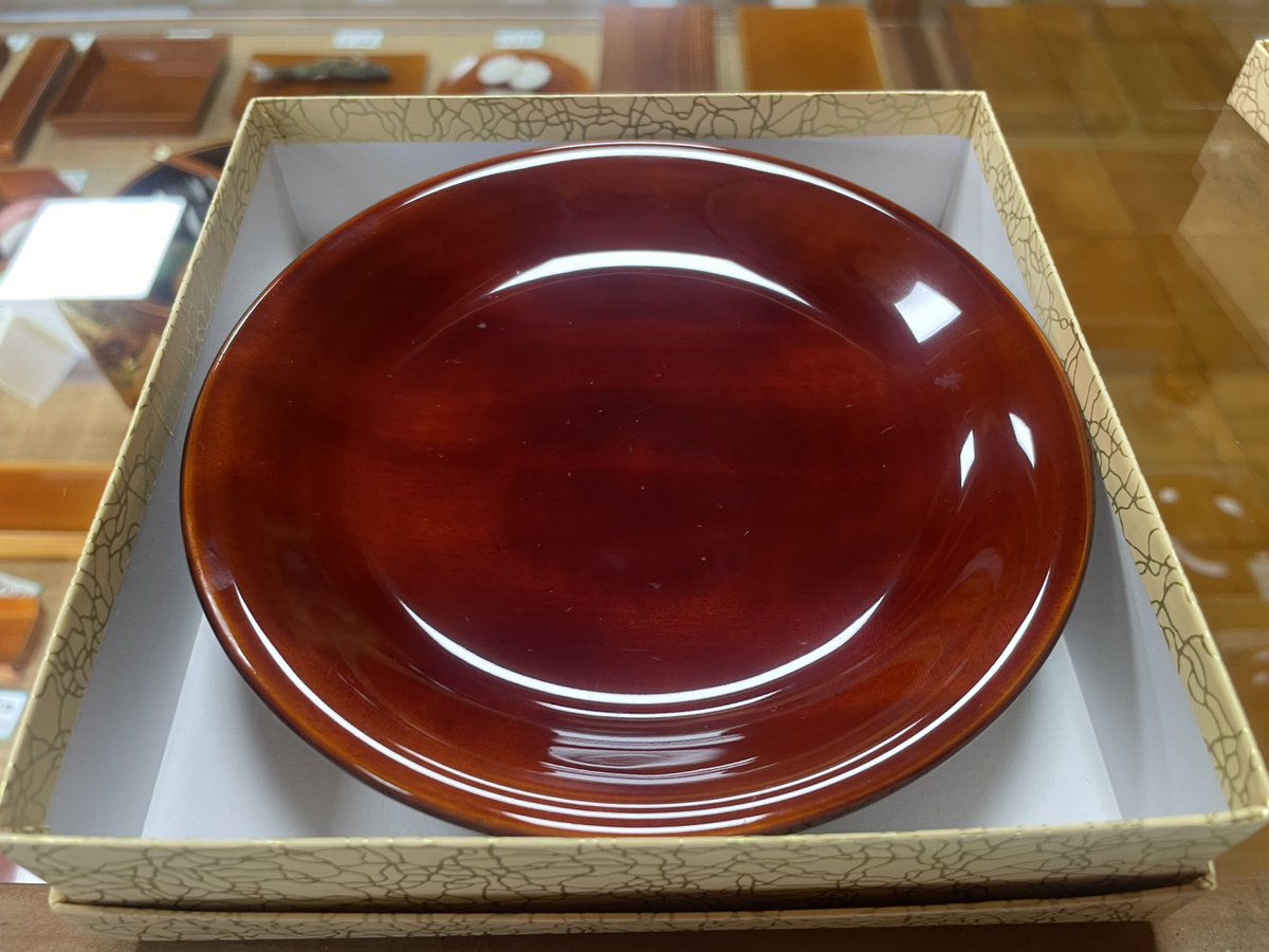 春慶塗 椿皿】 椿の木から作成したお皿です✨ 檜とはまた違う木目の美