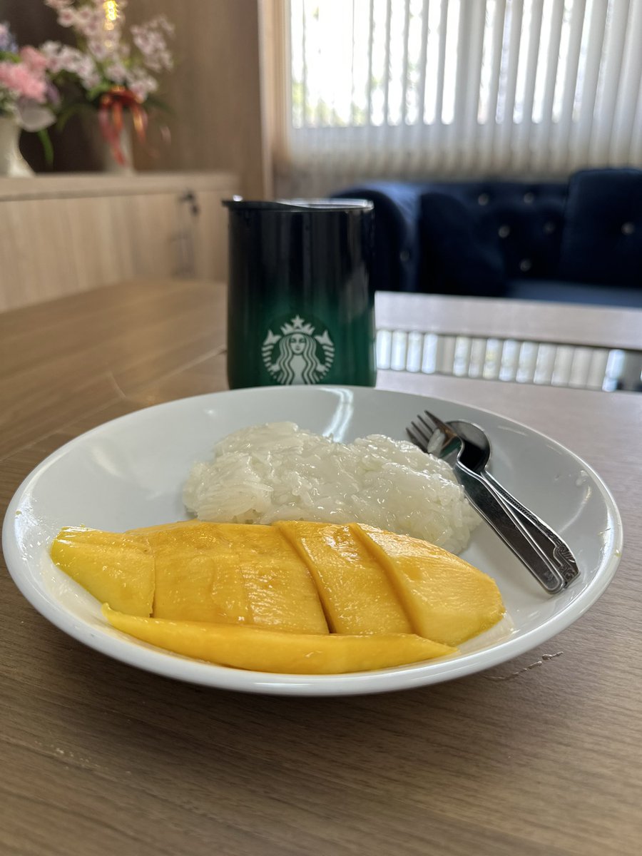 ของว่างตอนบ่ายครับ 🙂☕️