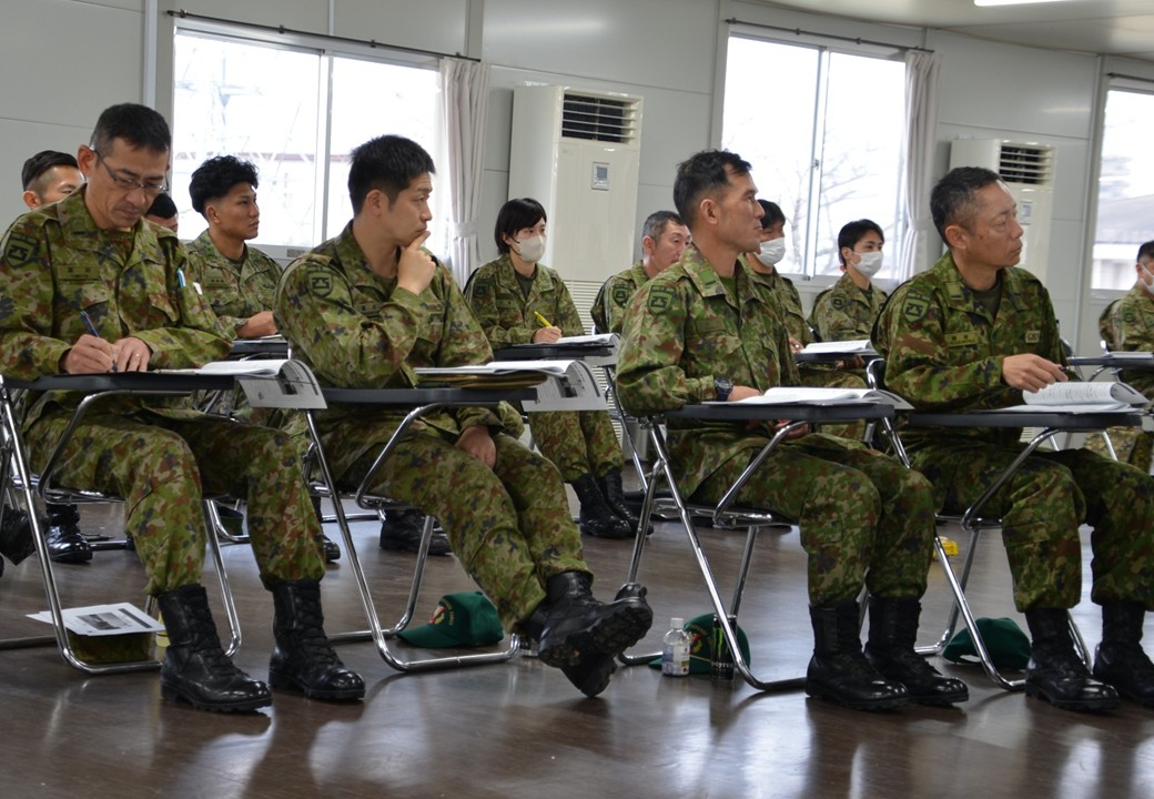 コーチング研修】 西部方面混成団が、教育を担当する教官・助教たちの