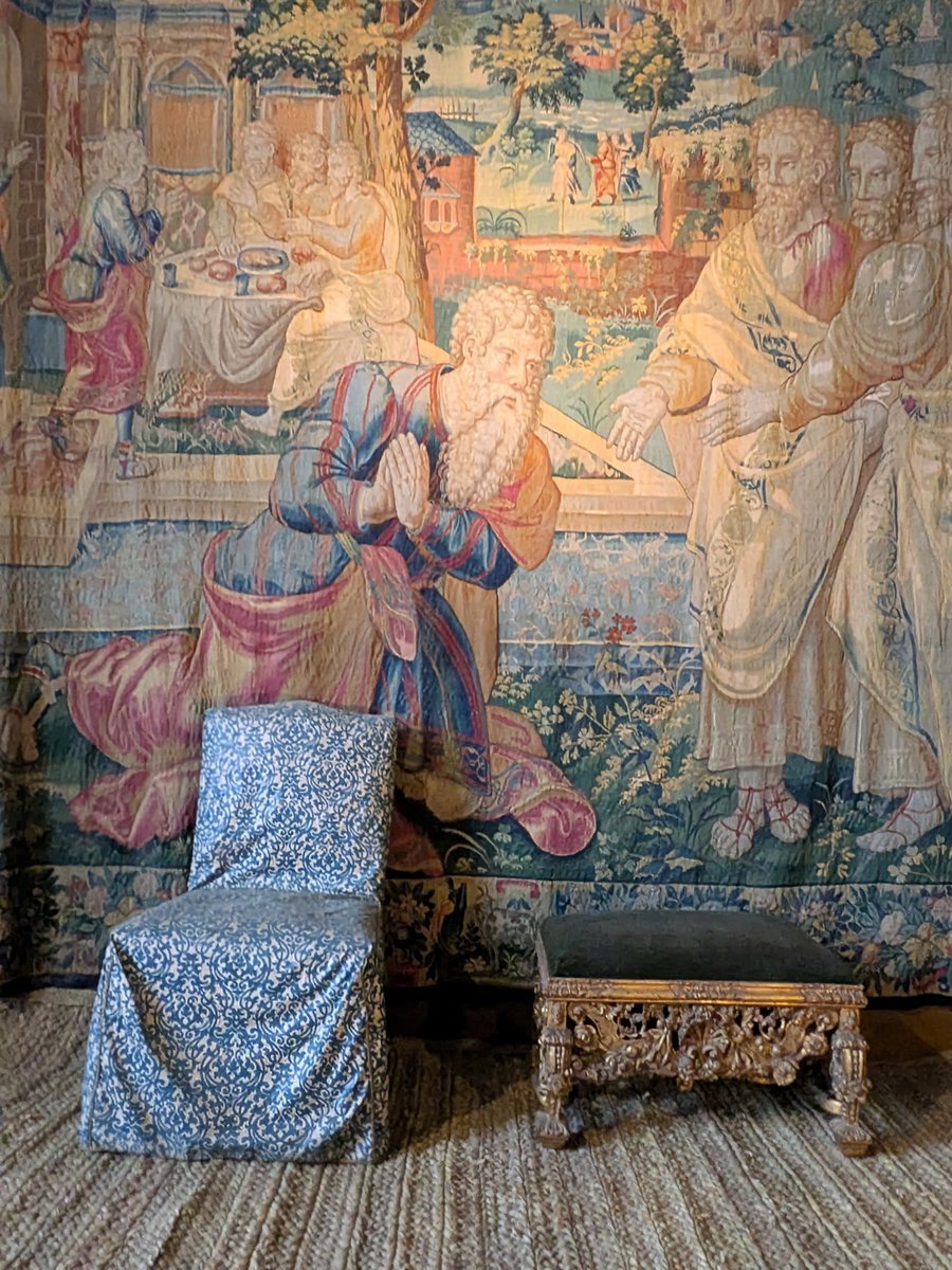 hullsaddler's tweet image. #mondayblue #bluemonday
Hardwick hall.