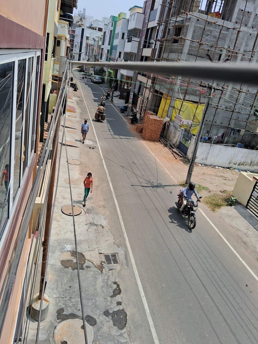 ajm0750's tweet photo. @chennaicorp No speed breakers on Balaji Nagar 13th St (continuing as Sairam St &amp; Rajaram St). A busy stretch used daily by office goers &amp; school students. vehicles speed dangerously. Smaller nearby lanes have speed breakers. Kindly install them urgently to prevent accidents. https://t.co/rR1PdxJ6db