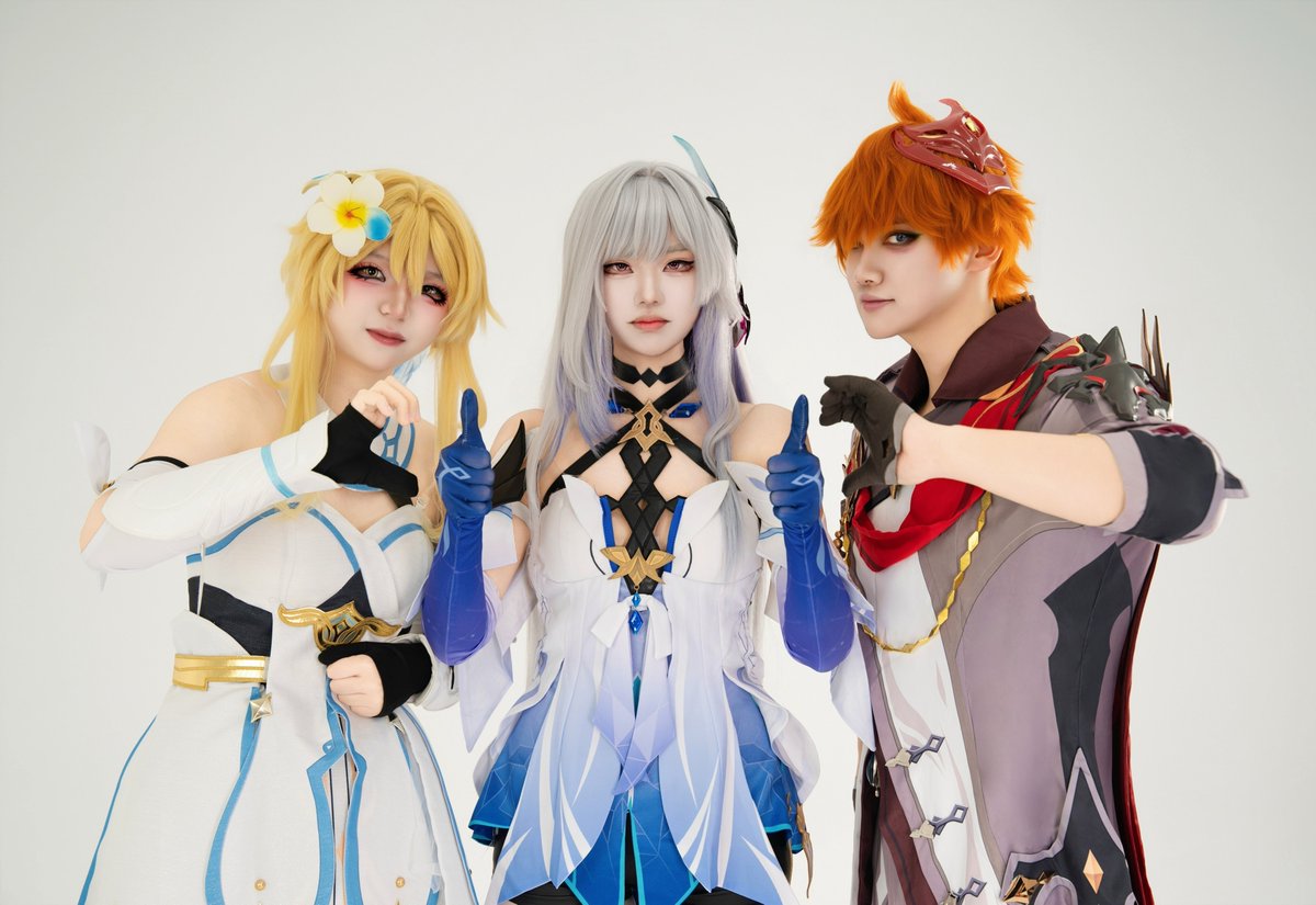 😑?

#cosplay #Lumine #Skirk #Tartaglia
#GenshinImpact