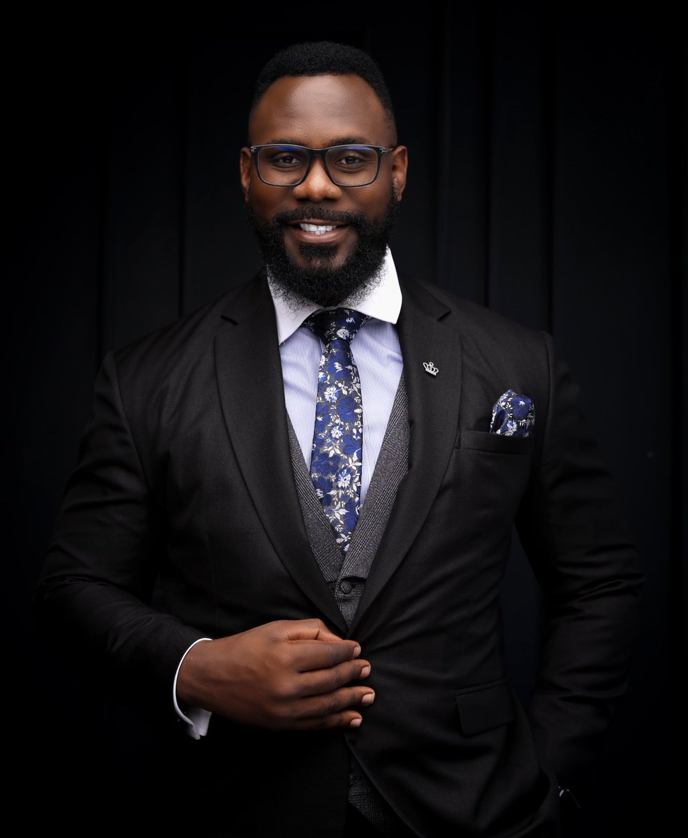 IamLubwama's tweet photo. Vision without execution is just a daydream.
Monday is for the architects. The ones who turn "what if" into "what is" through relentless focus and intentional action.
Set the standard today. The rest of the week will follow suit.
#Leadership #ExecutiveExcellence #Strategy #LubwamaTheBrand